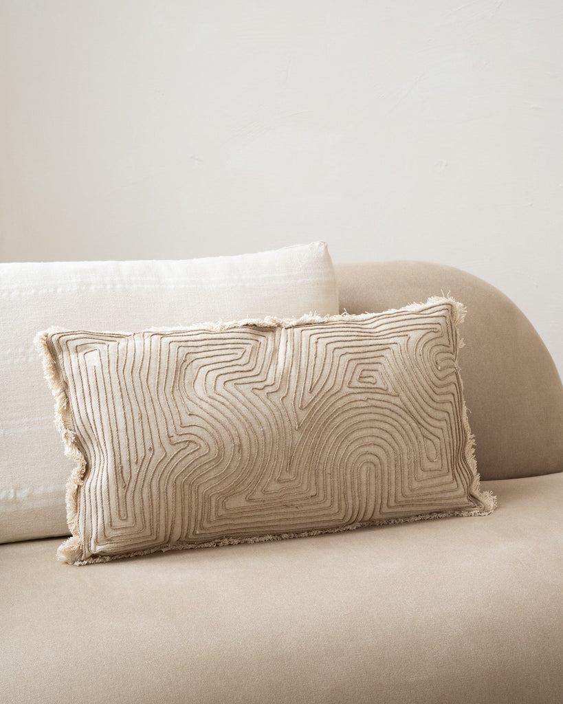 Cushion Natural Wavy - Things I Like Things I Love