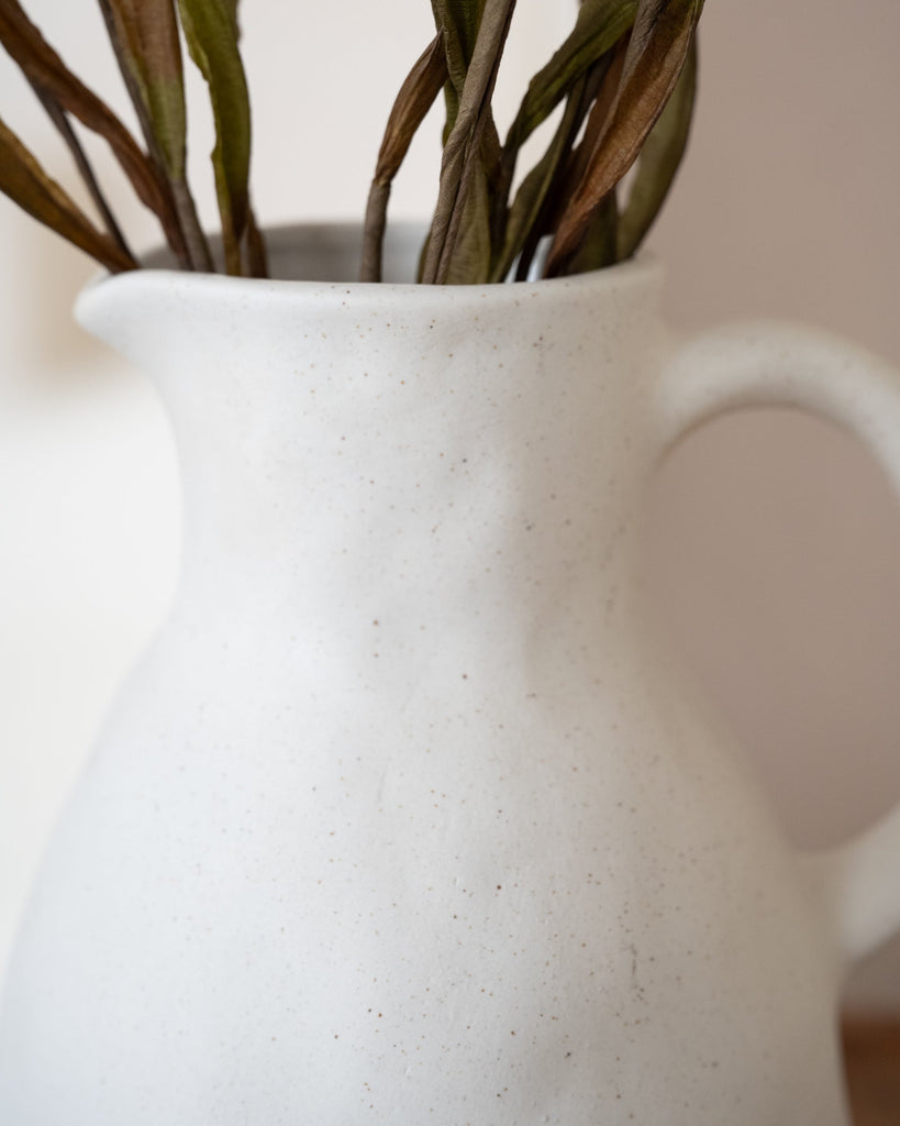 Vase Porcelain White - Things I Like Things I Love