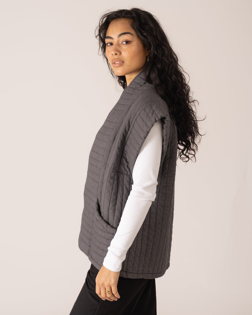 Charley Gilet Antracite One Size - Things I Like Things I Love