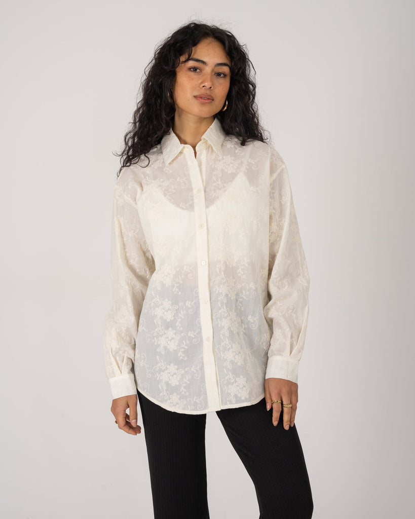 TILTIL Heidi Blouse Embroidery Off-white Flower One Size - Things I Like Things I Love